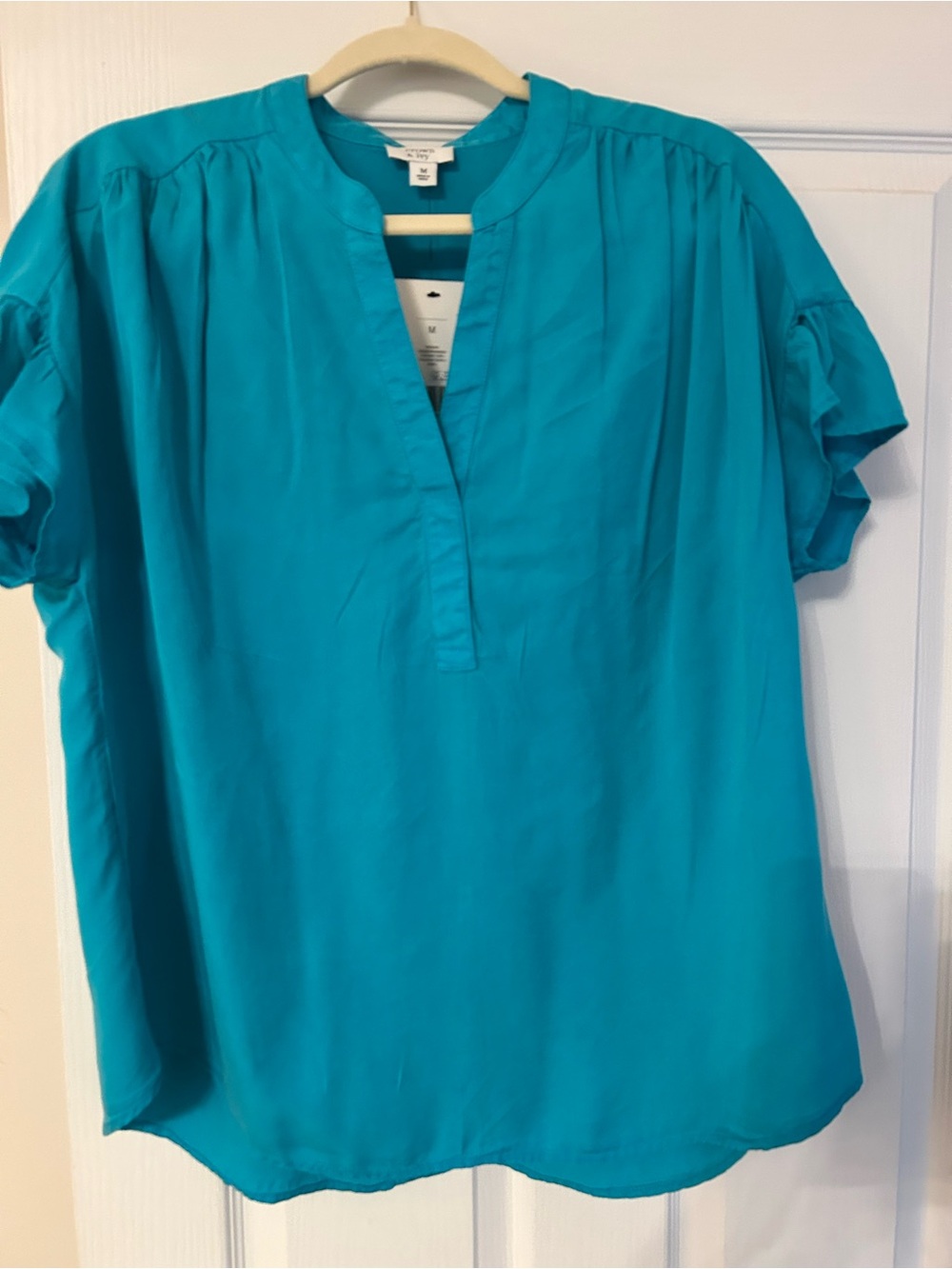 crown & ivy Teal Notch V-Neck Short Sleeve Blouse
